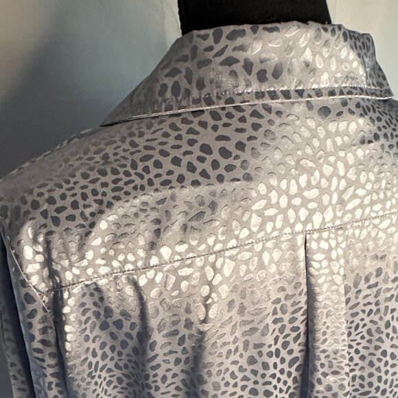 ACOA | LONG SLEEVE BLOUSE Silver/Blue Size Large Leopard Print - Dressy - 0338 - Picture 3 of 7